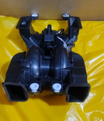 Load image into Gallery viewer, BMW G11 G12 G30 G31 G32 G05 G07 F90 REAR BLOWER MOTOR DUCT 9315950
