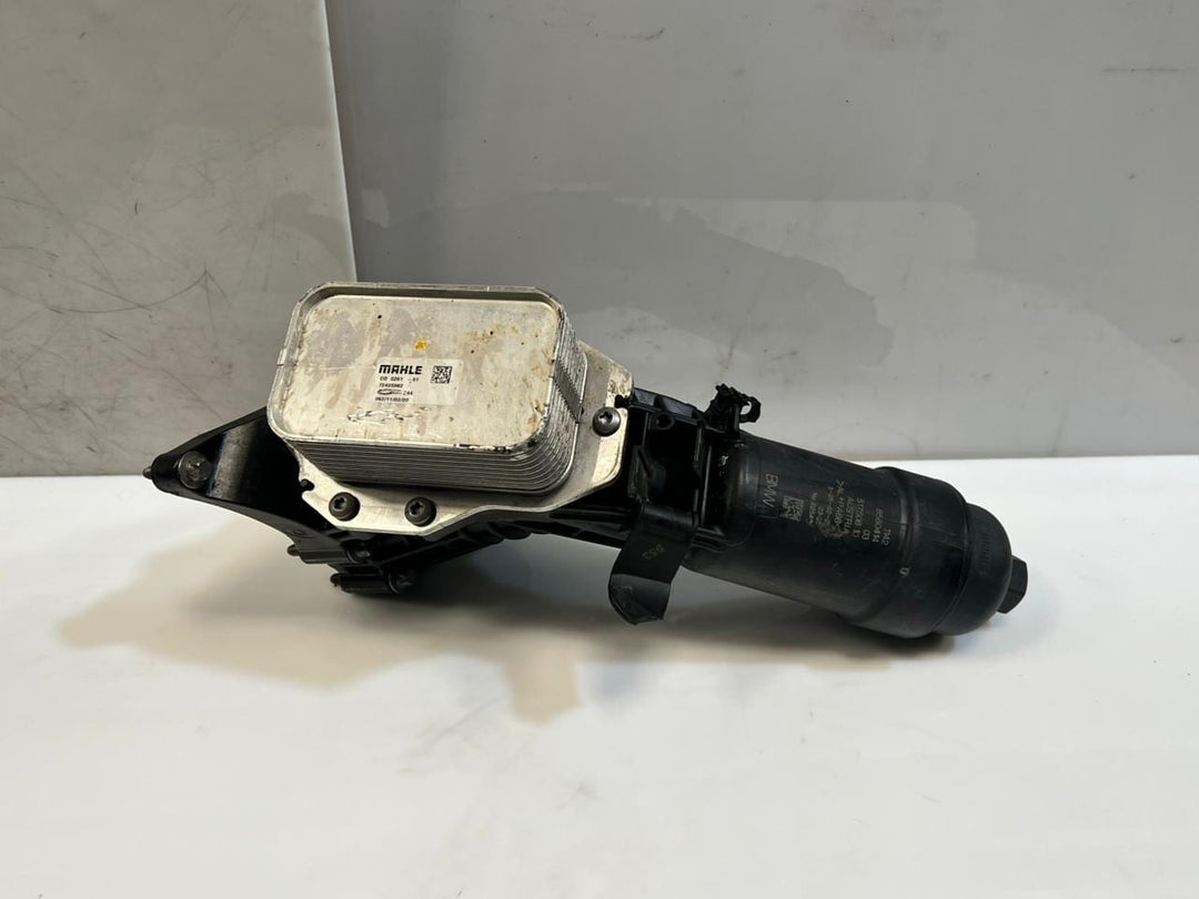 2018-2023 BMW 330i G20 G21 Oil Filter Housing HEAT EXCHANGER 72435982 8580414