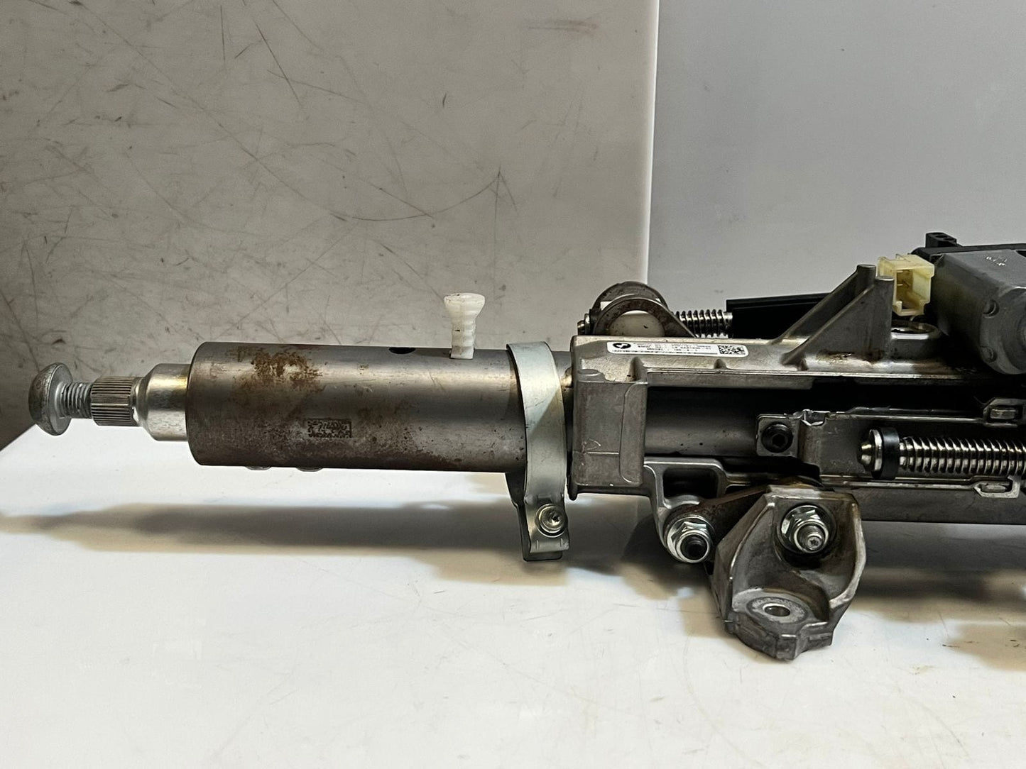 2024 BMW iX I20 and I7 G70 Electric Steering Column Adjustment 5A81930 OEM