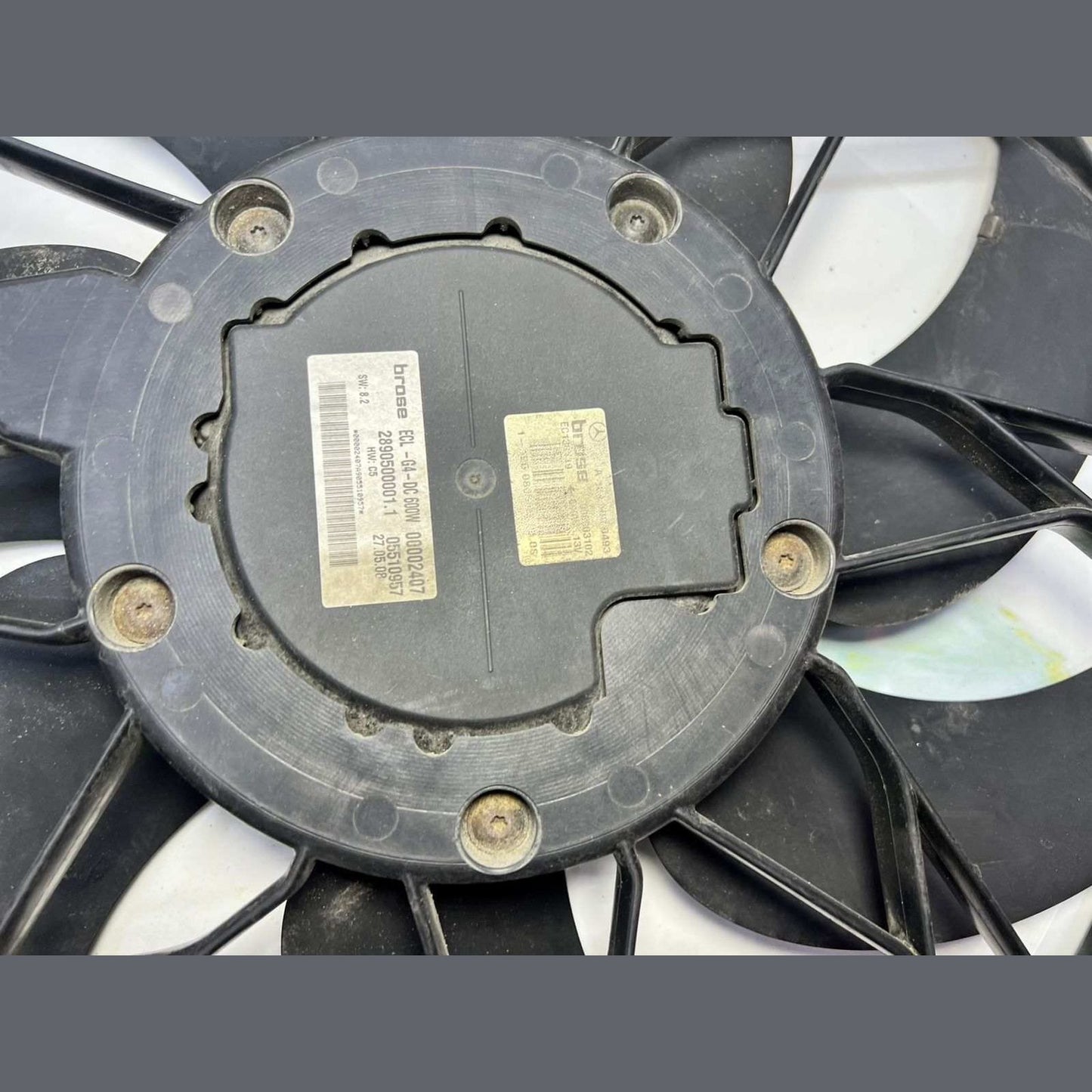 2006-2013 Mercedes-Benz ML350 Radiator Cooling Fan Assembly A 164 500 04 93