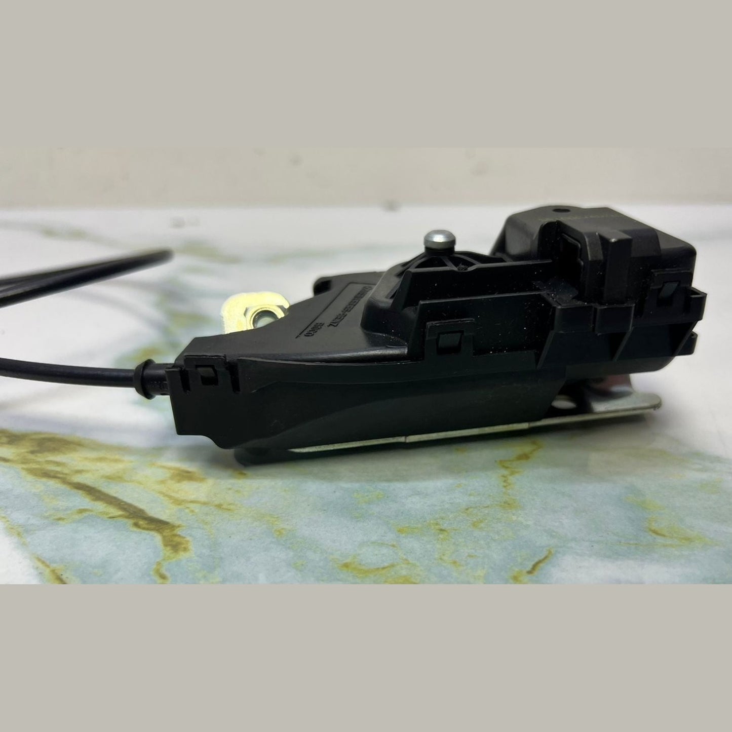 2008-2016 Mercedes-Benz E350 Trunk Lid Latch Lock Actuator A2047500185 C-Class W