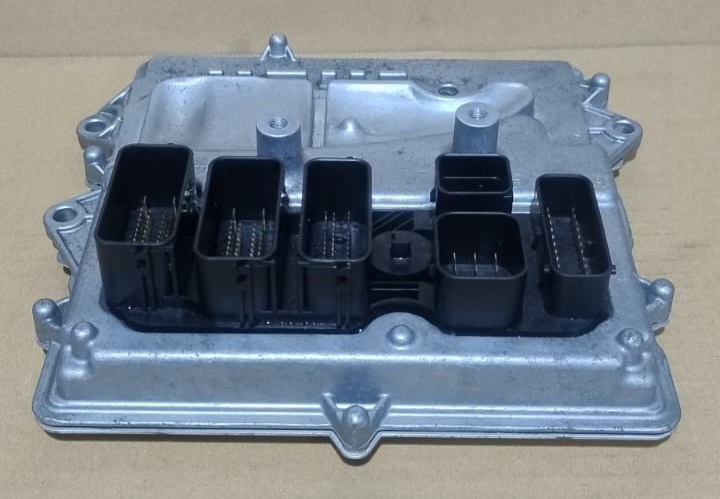 OE BMW F06 F20 F30 F25 X3 ENGINE CONTROL UNIT ENGINE CONTROLLER DME 8606309