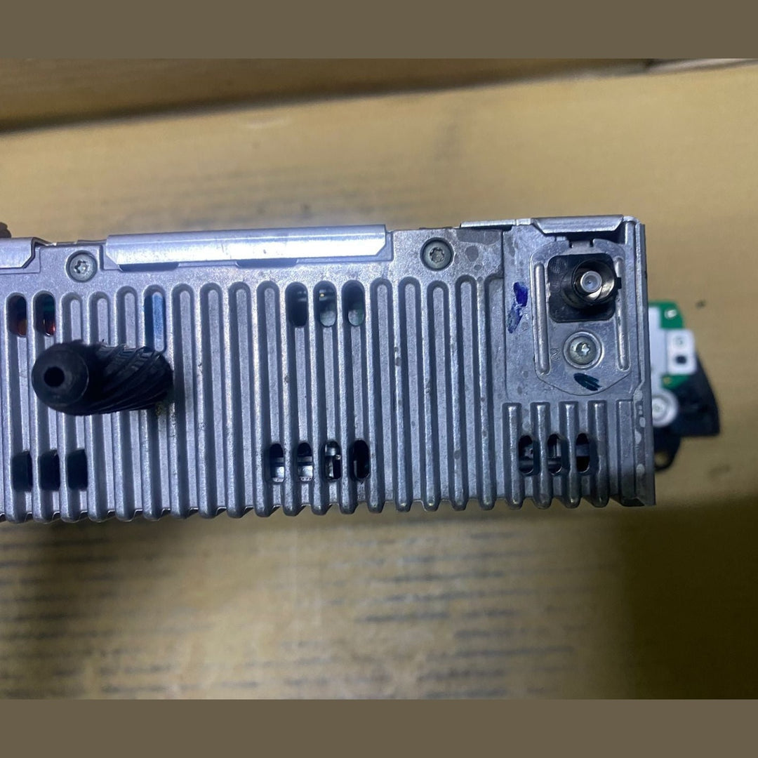 2006 BMW 325i Cd Radio Player 6976888 X3 E83 and 2006 BMW 325i 
