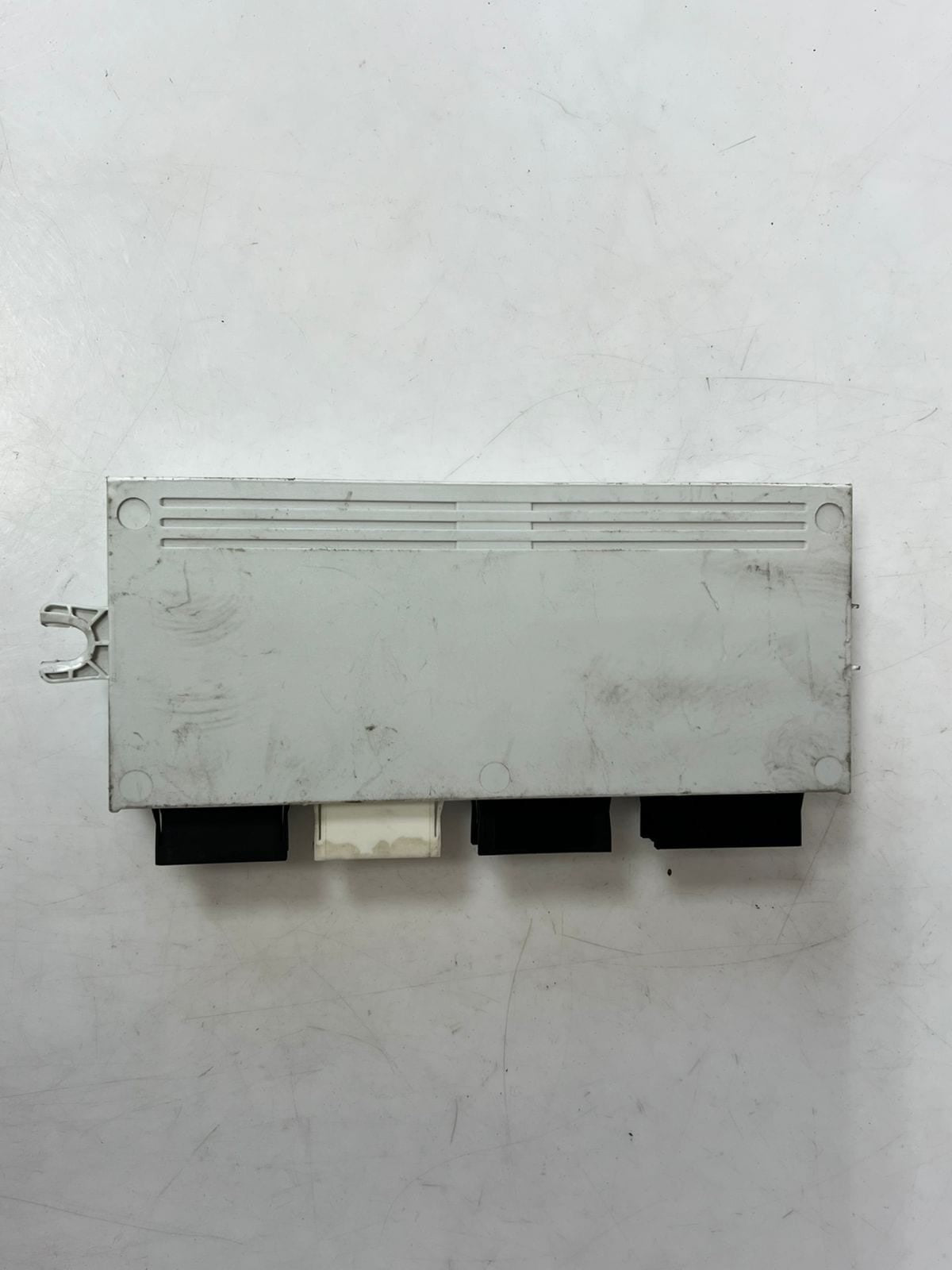 2017 BMW 5 F10 F11 Tailgate Boat Lid Control Unit Module 6135 7394651