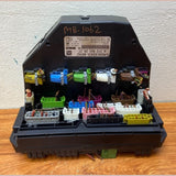 2014-2016 Mercedes-Benz E350 Fuse Box Relay Module Control Unit A2129002627 W212