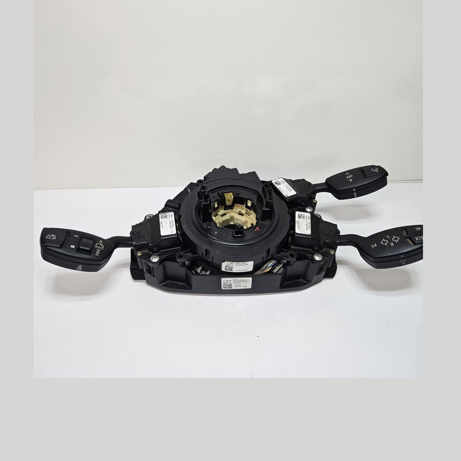 OEM BMW E60, E61, E63, E64 Steering Column Switch Unit 9115165