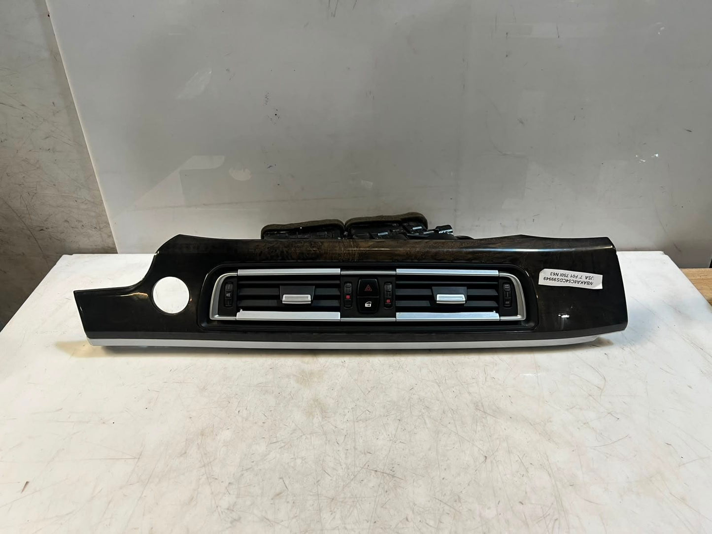 BMW 7 Series F01 F02 F03 F04 750i Center Dash Air Vent 9115859 OEM USA LHD