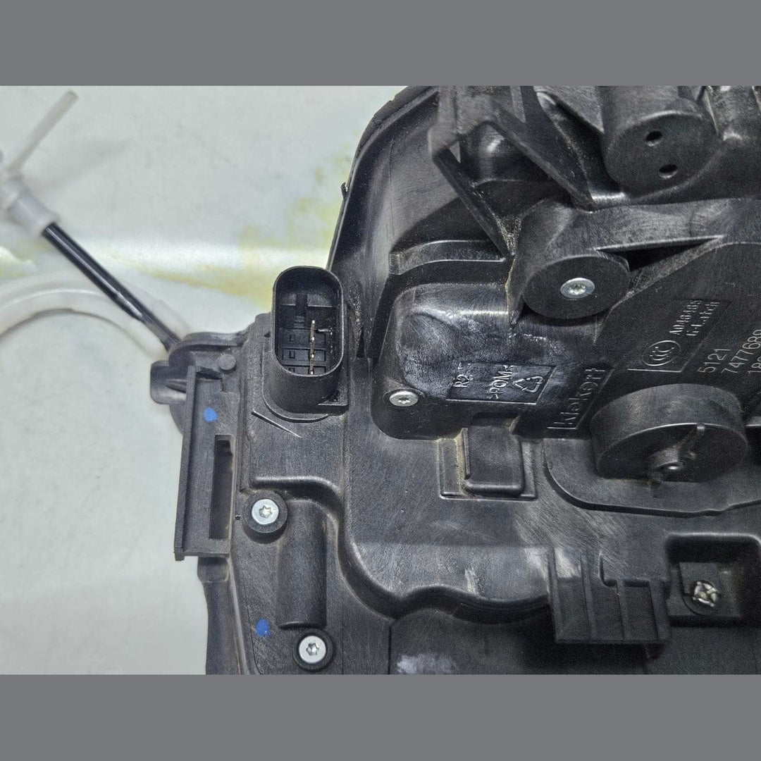 BMW 540I G30 FRONT RIGHT DOOR LOCK LATCH ACTUATOR 7477688 OEM