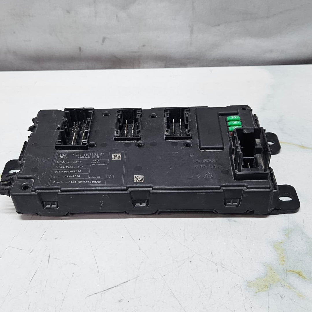 2012-2016 BMW F30, F31, F32 328i Rear Body Control Module 6819332 OEM