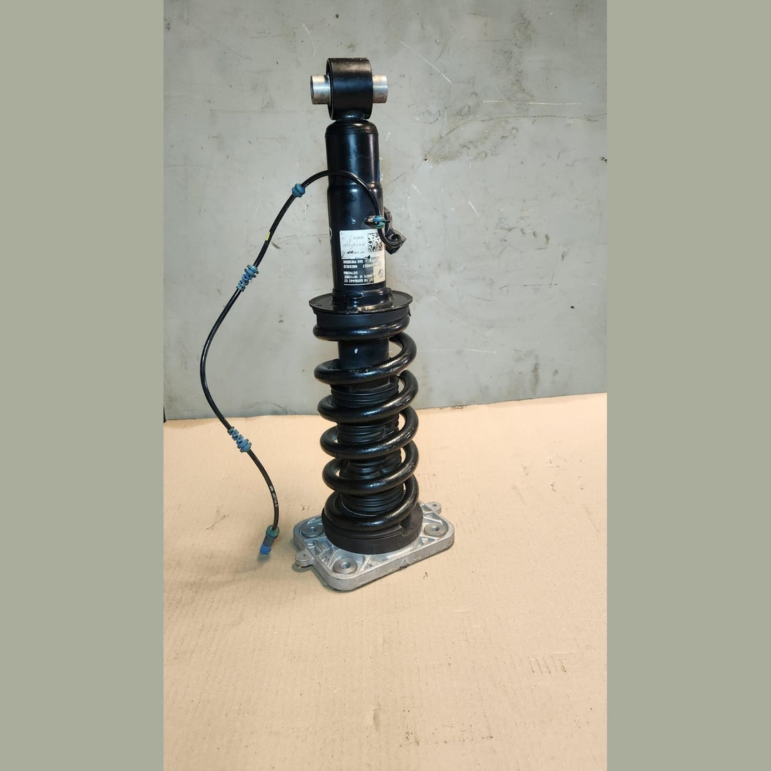 2021-2024 BMW X5 Rear Right Shock Absorber With VDC 6896442 X5 G05 and X6 G06