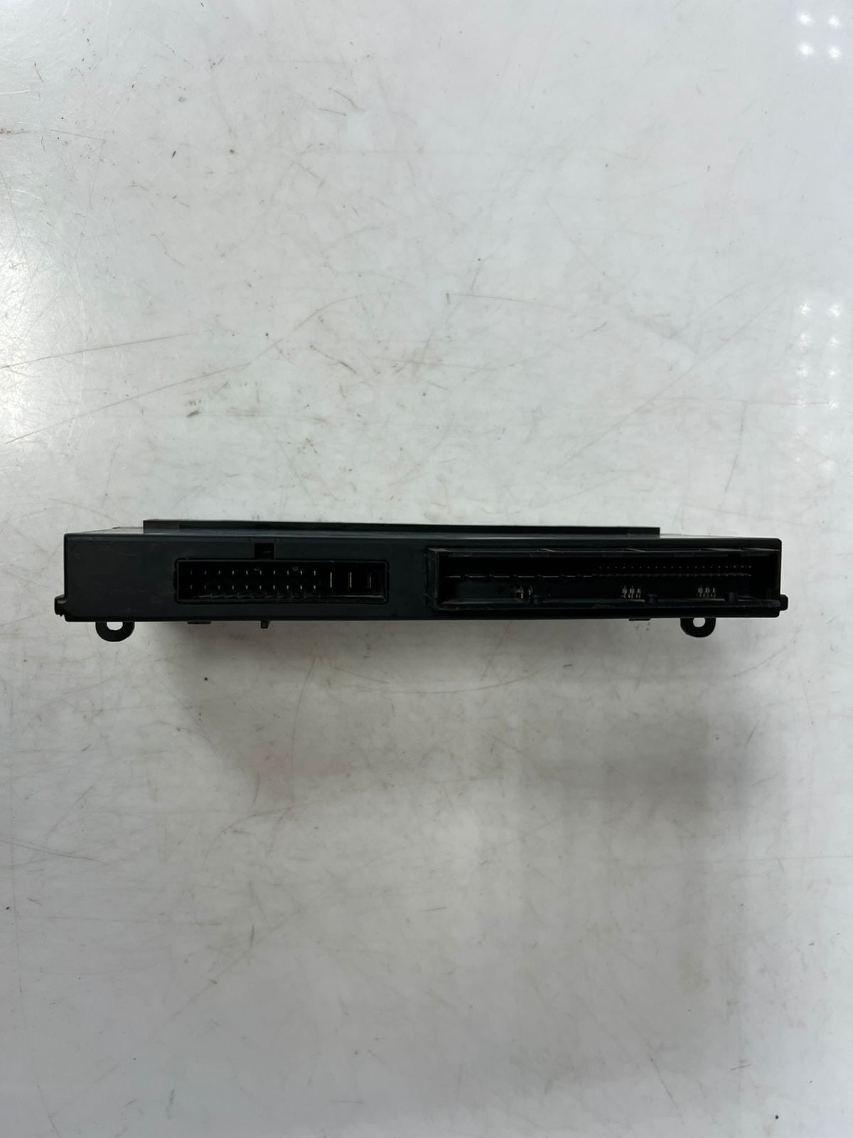 2010-2013 BMW 135i E92 M3, 1' 3' E MODEL Body Control Module BCM 9229872 OEM