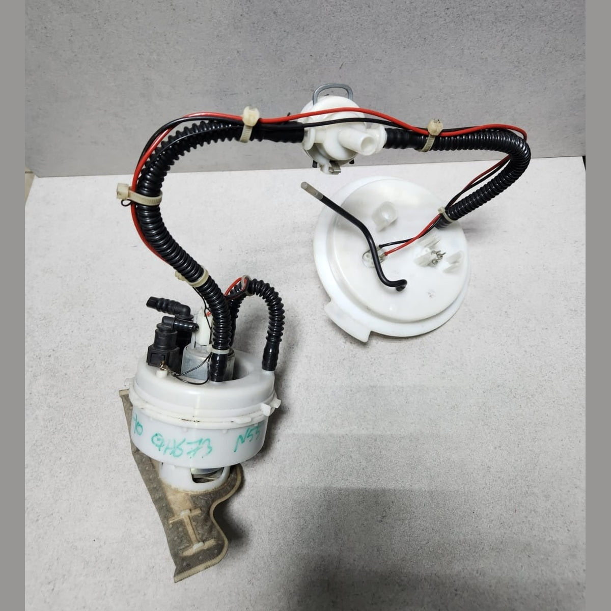 BMW Fuel Feed Unit 7260640 6 Gran Coupe F06 3 Series and 6 Series