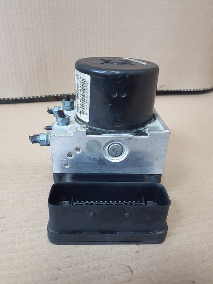 2013 BMW F30 F31 F32 F20 F21 F22 328i ABS/DSC Hydraulic Pump Module 6862247