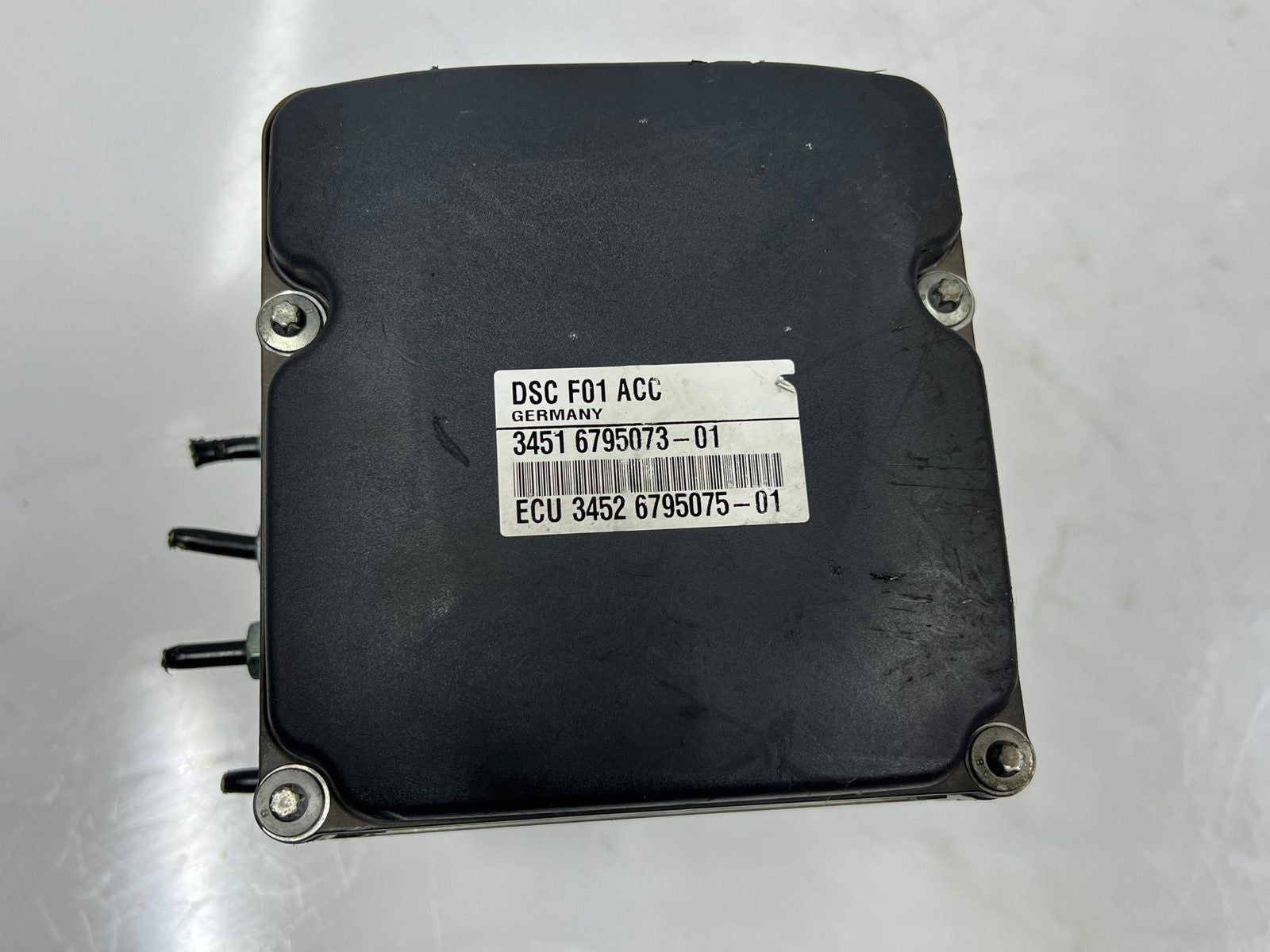 2009 BMW 7 Series F01 F02 F03 F04  740d 3.0L diesel Abs Pump 6795073
