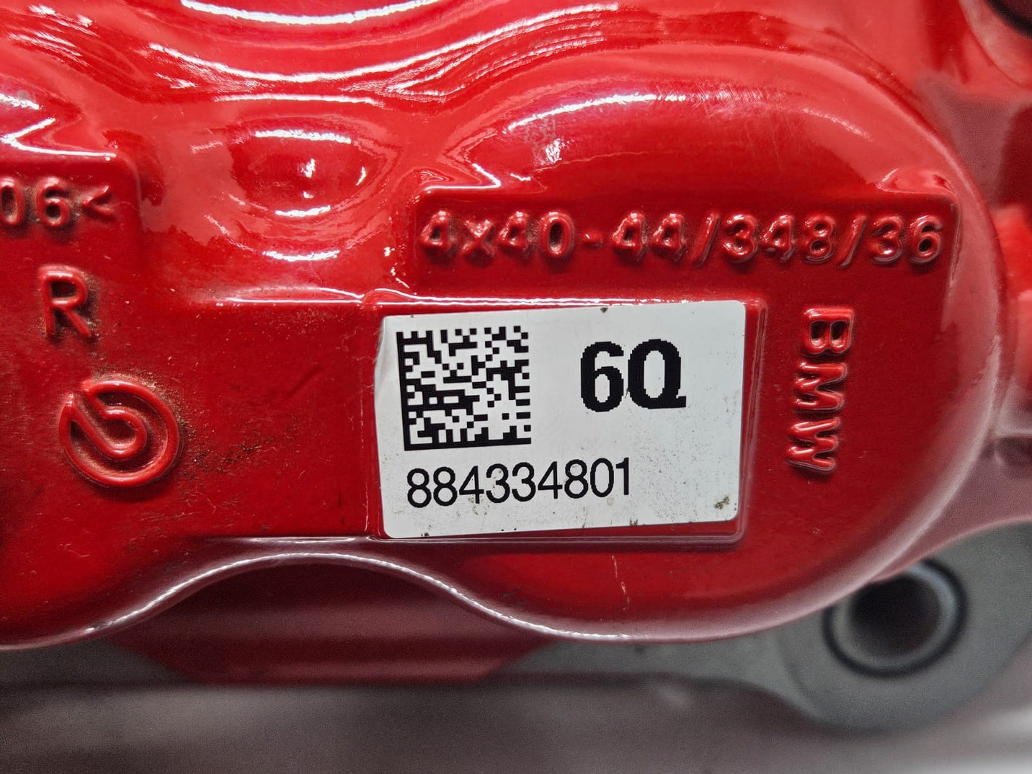 BMW G20 Calipers Front Left Right Set-8843347, 8843348 Brand New Red colour OEM