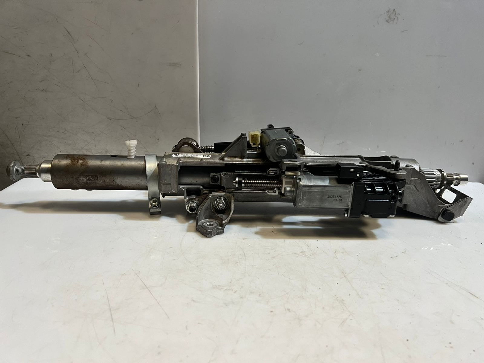 2024 BMW iX I20 and I7 G70 Electric Steering Column Adjustment 5A81930 OEM