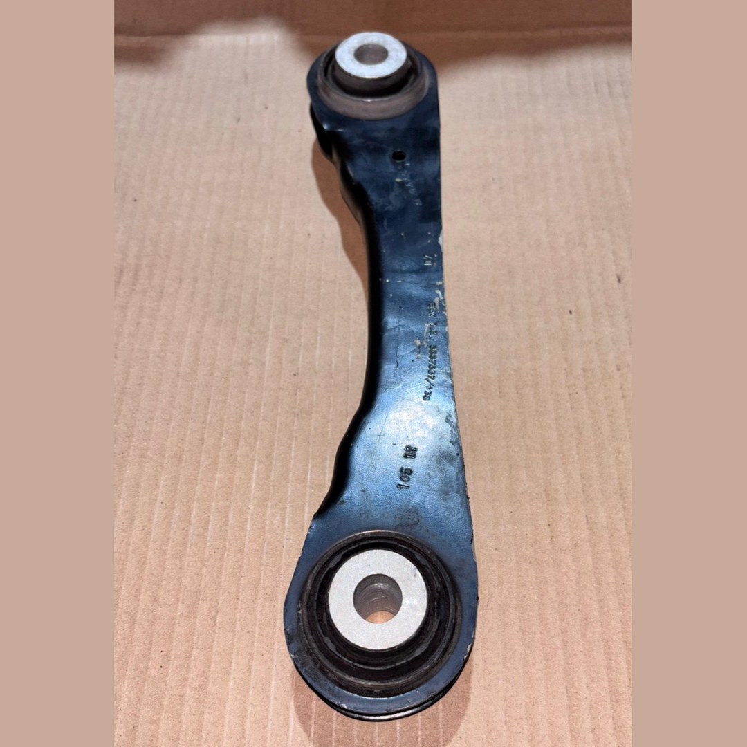 BMW 5 G30 7  G12 8  G14 M5 F90 M8 F91 FRONT GUIDE ROD RIGHT 6867538 OEM