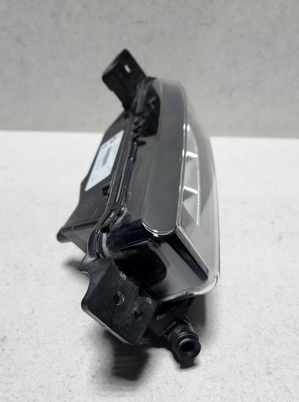 2020-2024 BMW 320i Fog Light LED Left 7433787 3 Series G20 G21 and 2 Series F44