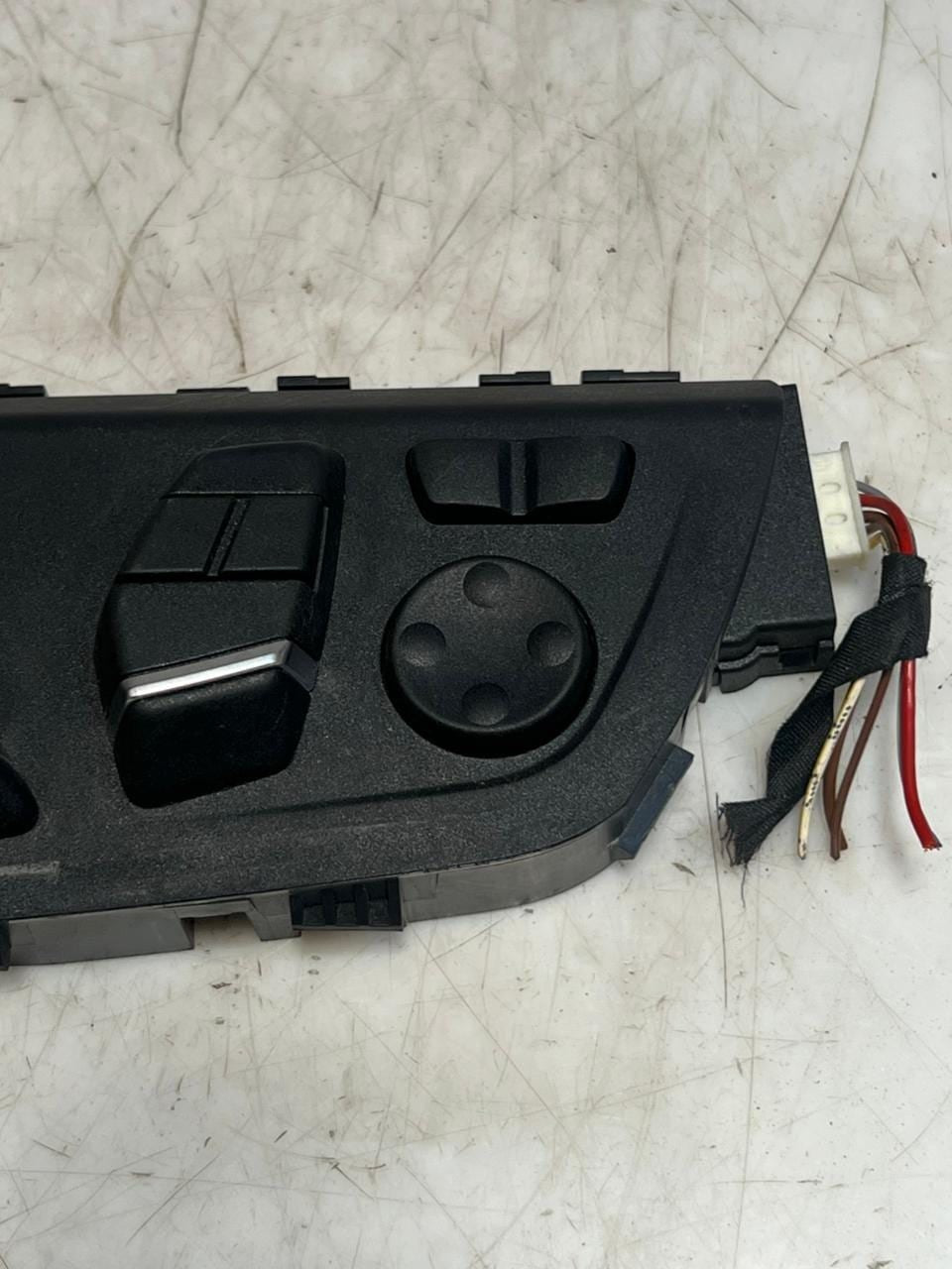 2013-2016 BMW 528i Seat Adjustment Switch 9274889