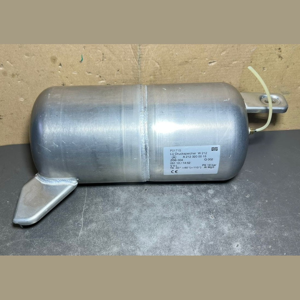 10-16 Mercedes W212 AMG E63 Air Suspension Pressure Reservoir Tank A212 3200015