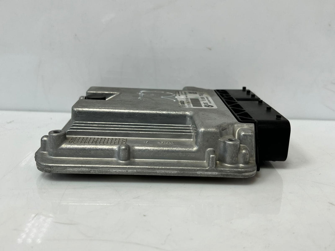 2017 BMW 320D Bosch 0281034281Engine Control Unit ECU DDE 8598759 OEM