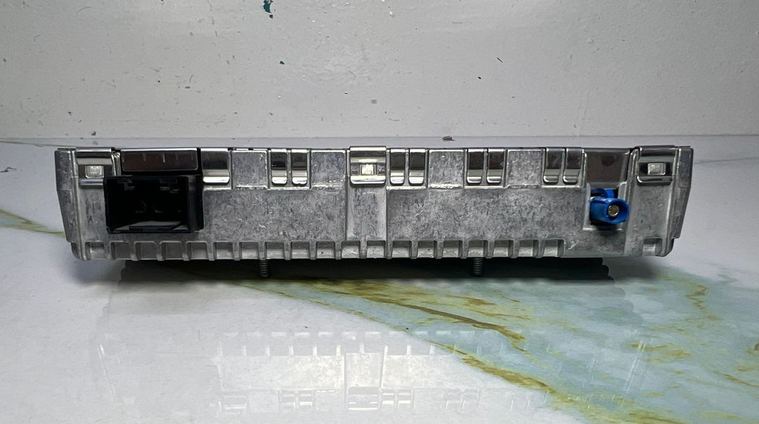 10-15 Mercedes E350 E-Class W212 Satellite Radio Control Module A212 8705689 OEM