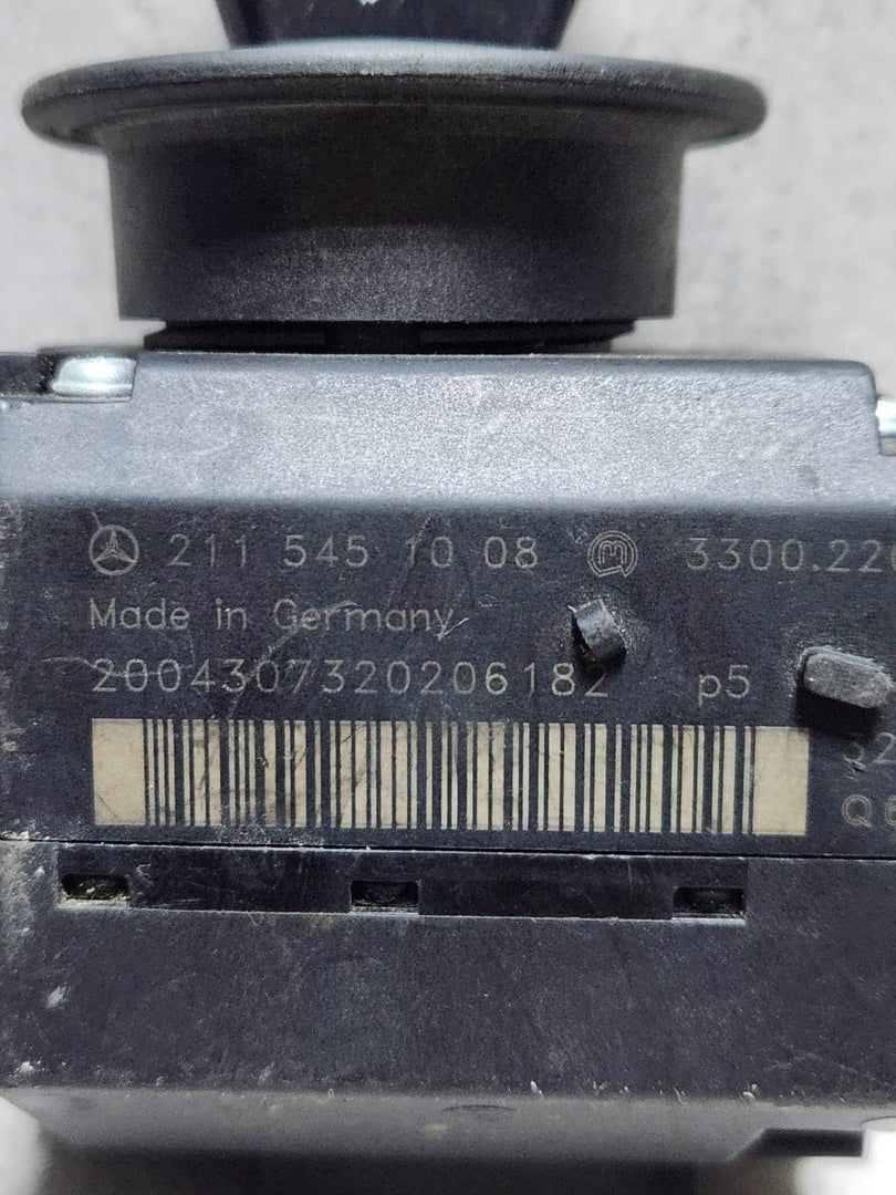2006 Mercedes-Benz E350 Ignition Switch Module 2115451008 E-Class W211