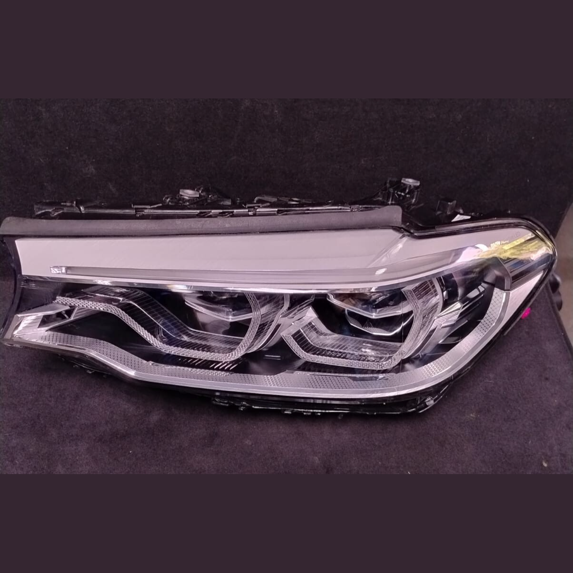 BMW 5 SERIES  G30 LED  ADAPTIVE  LEFT  HEADLIGHT OEM ORGINAL HEADLAMP  8499109