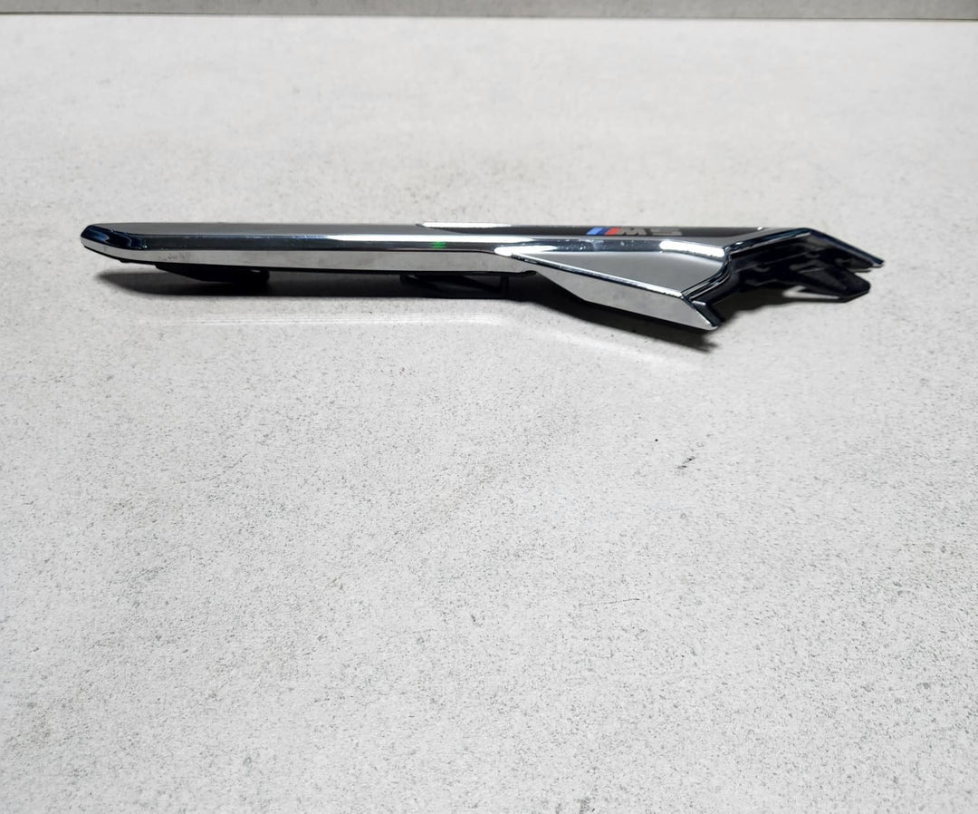 2016-2023 BMW M5 Front Fender Air Duct Trim 8063206 M5 F90