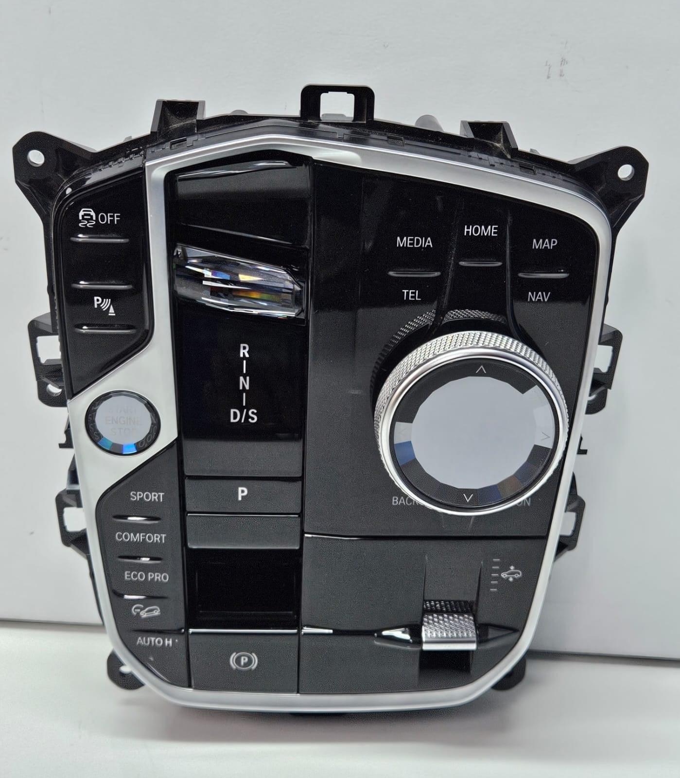 5A6AEE5-2022 BMW X7 G05 G06 Center Console Control Panel Gear Selector LHD OEM