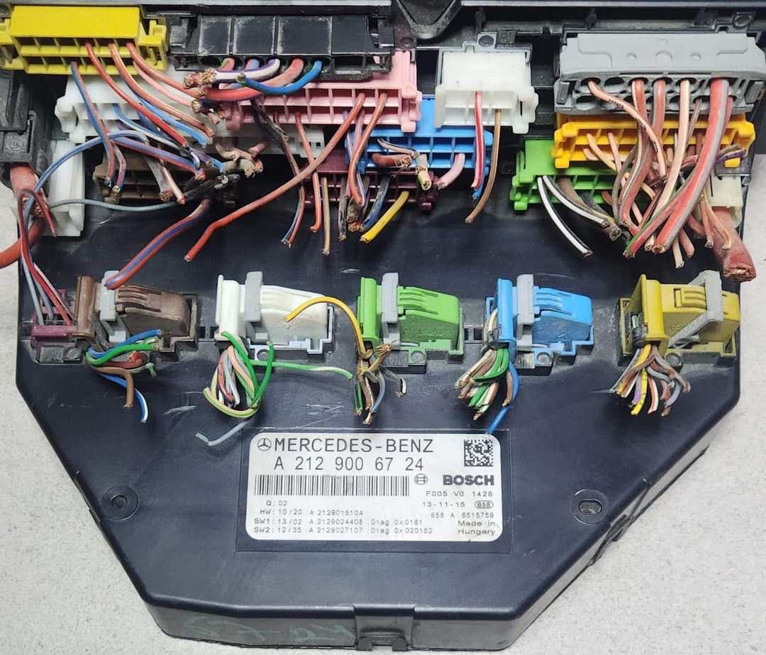 2010-2015 Mercedes-Benz E350 Front Sam Fuse Box Module A2129006724 E550 SLK250