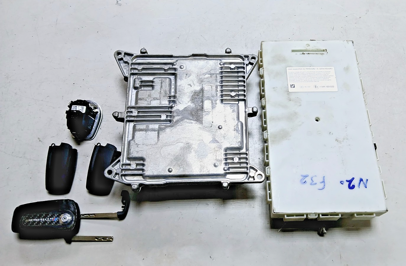 BMW 428i F32  2013 N20 ENGINE CONTROL UNIT ECU KIT DME 8664661