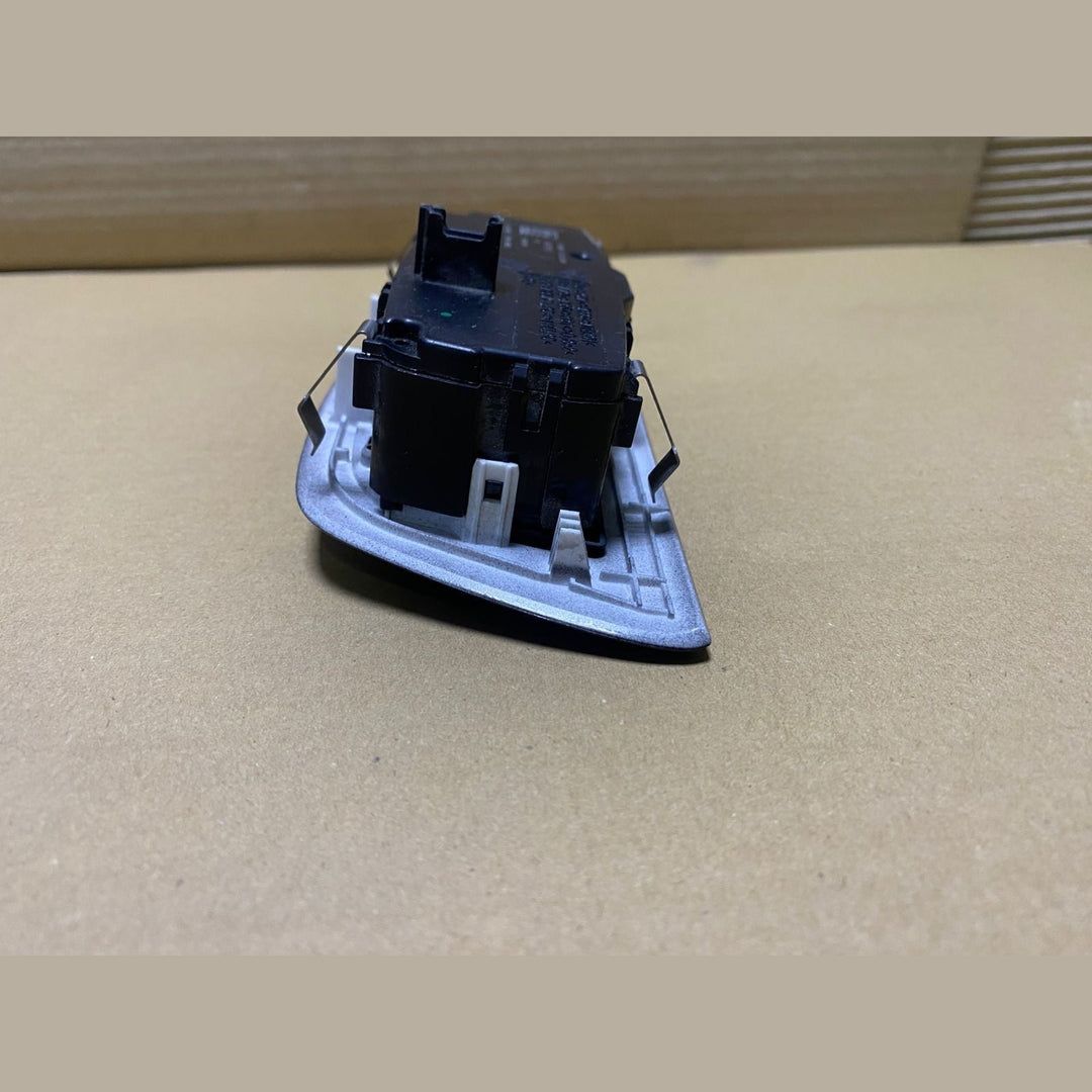 BMW Headlight Switch 9472970 5 Series G30 F90 530E 530I M5 520I 2017-2022