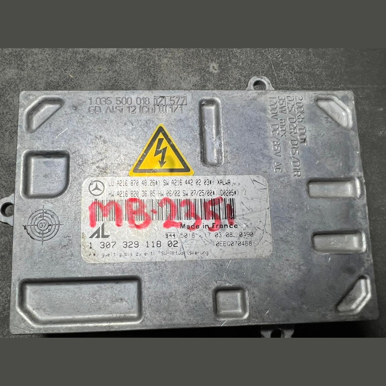 Mercedes Benz W221 Xenon Light Headlight Control Module Unit A216 8704826 OEM
