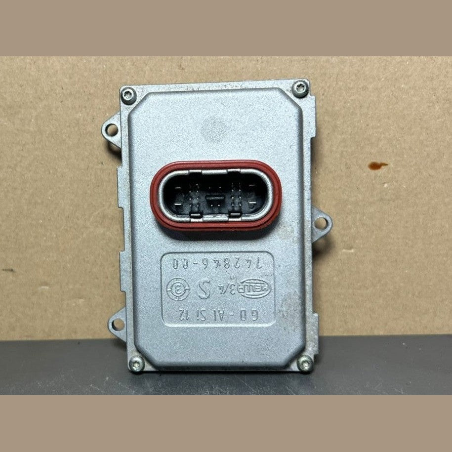 Mercedes W211 E350 Xenon Light Headlight Control Module Unit A003 8205826 OEM