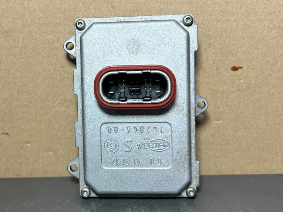 Mercedes W211 E350 Xenon Light Headlight Control Module Unit A003 8205826 OEM