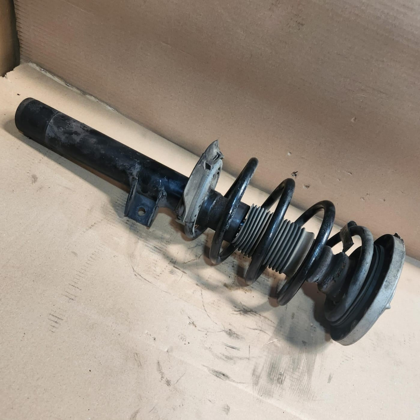 2010 BMW X3 Front Shock Absorber 6796409 X3 F25 front left f25