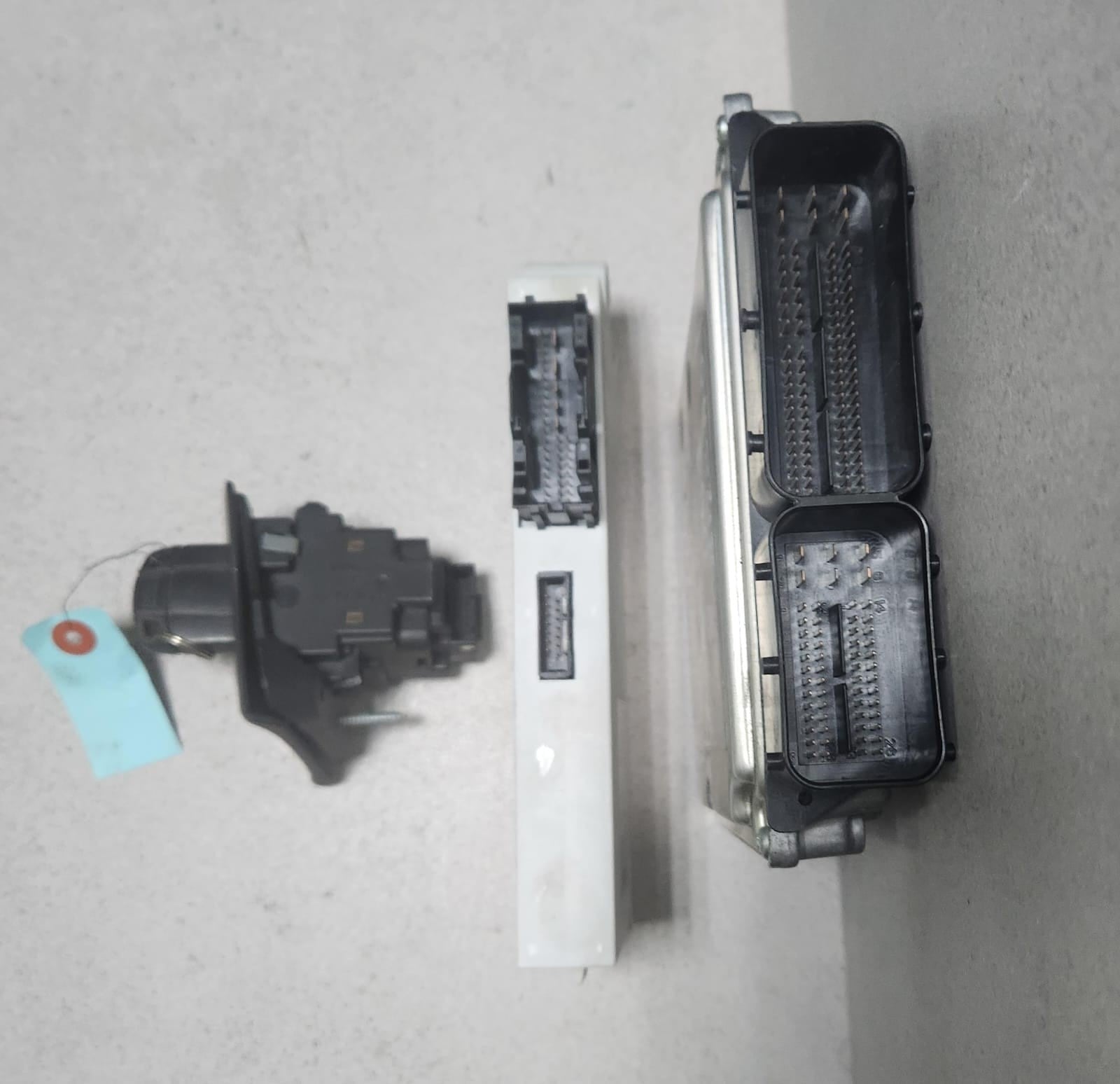 2005-12 BMW 120i Engine Control Module DME 7561834 3 Serie E87 E90 120i 320i N46