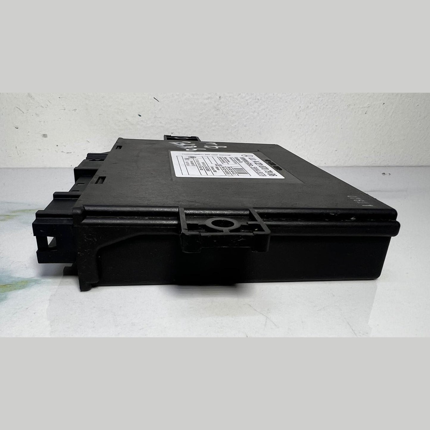 Mercedes Keyless Go Control Module A2218707986 S-Class W221