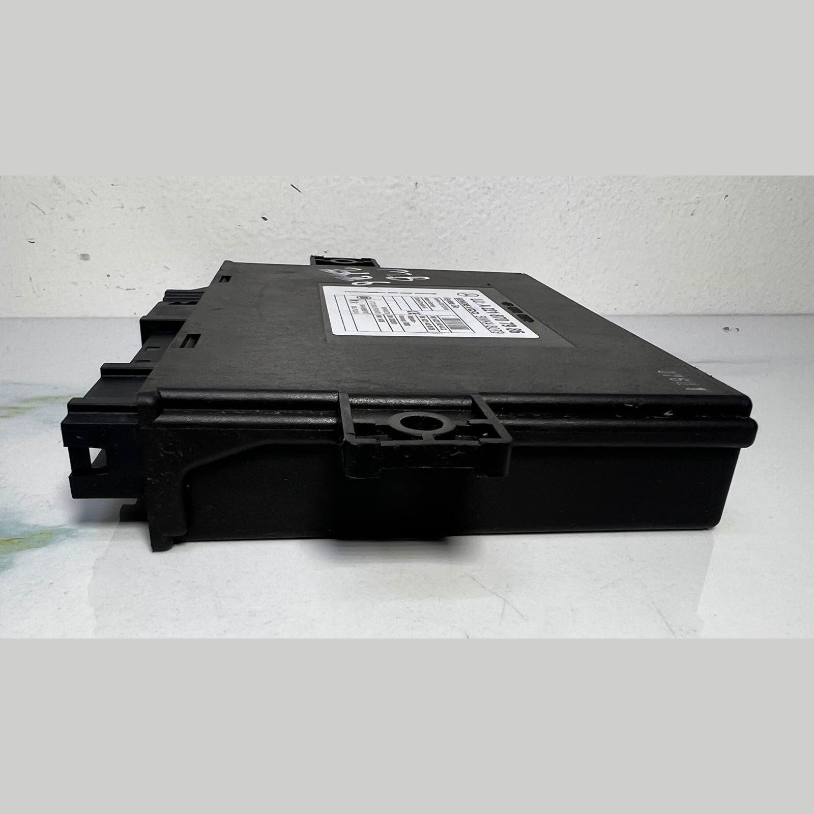 Mercedes Keyless Go Control Module A2218707986 S-Class W221