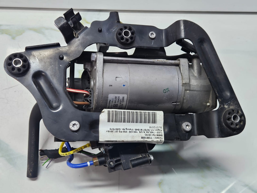 BMW 740e 7 Series G11 G12 Air Pump (Suspension) 6861882 OEM