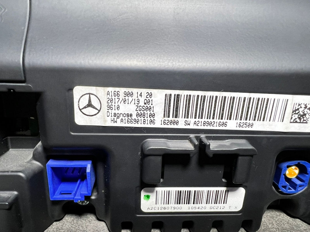 14-18 Mercedes-Benz W166 GLE Navigation Display Screen Monitor A166 9001420