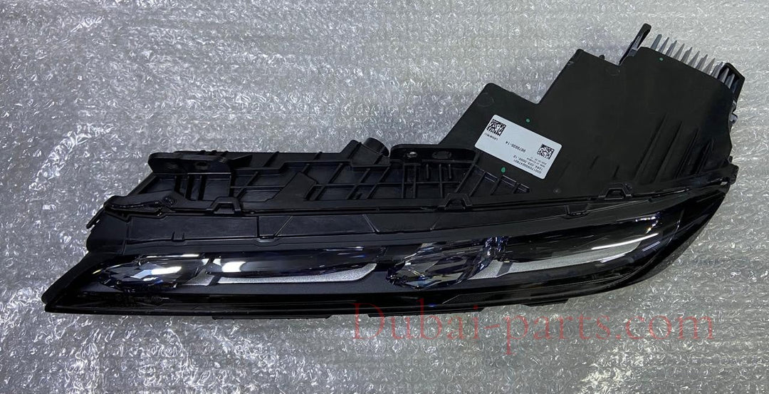 OEM BMW 7 Series G70 Headlight Upper LED Front 9879935 left Side
