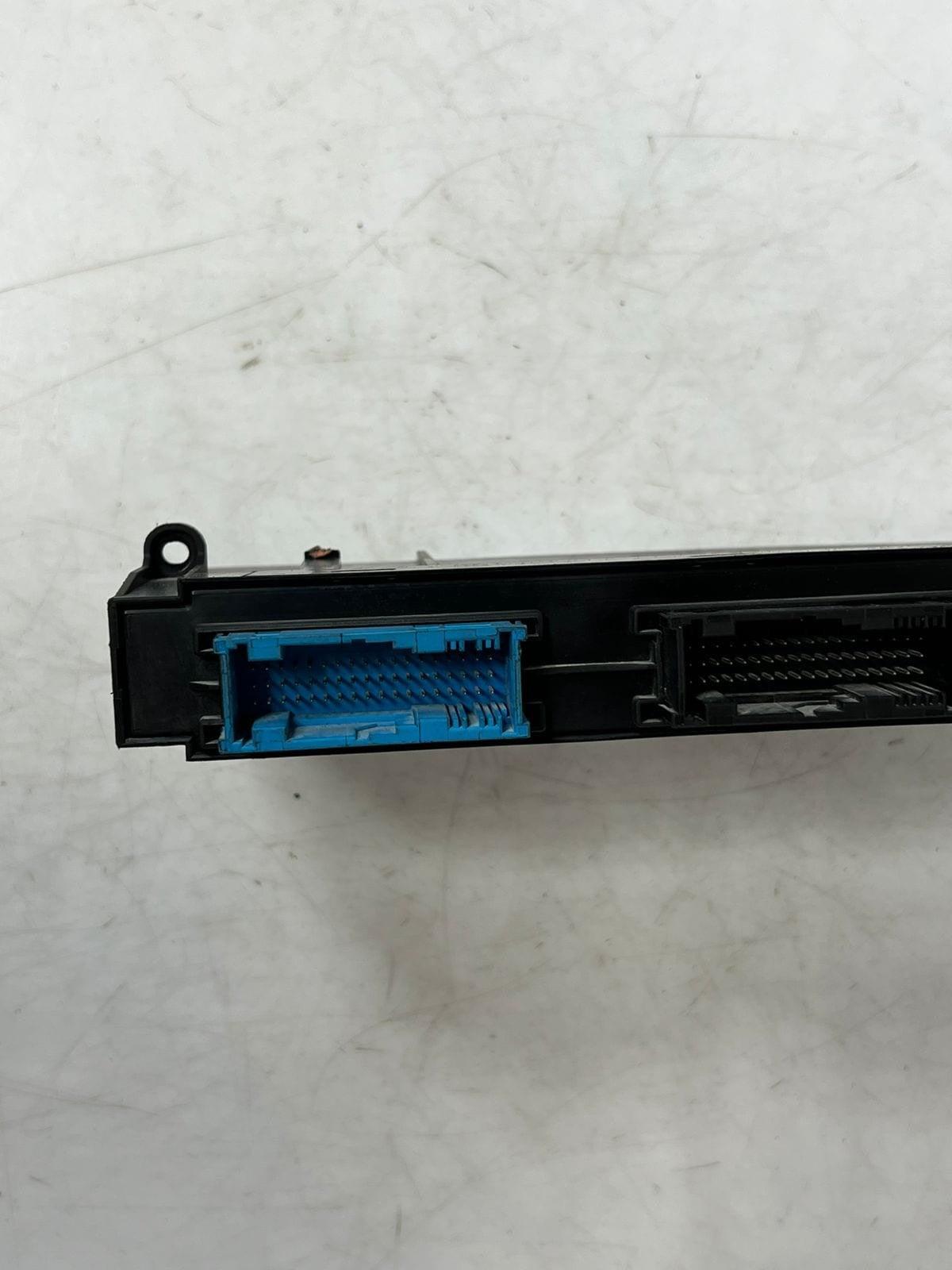 2010-2013 BMW 135i E92 M3, 1' 3' E MODEL Body Control Module BCM 9229872 OEM