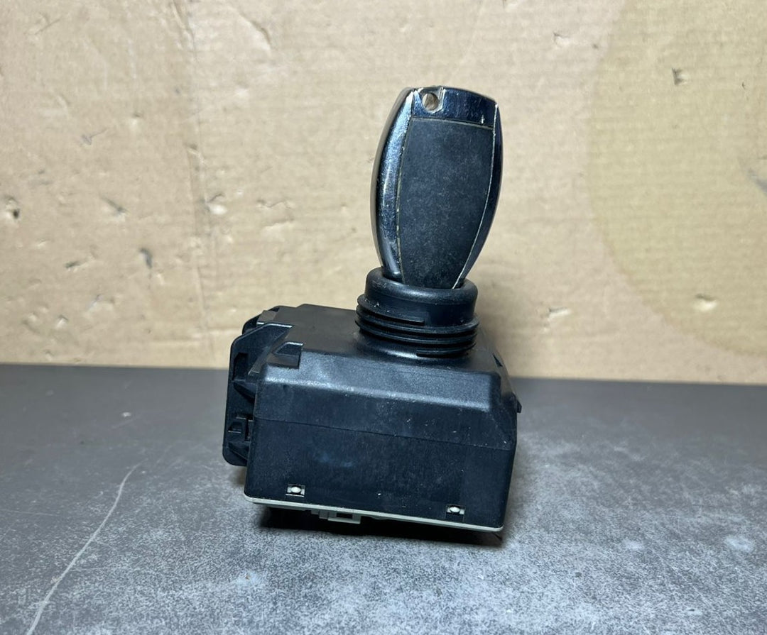 08-14 Mercedes W212 E-Class Ignition Switch Module Unit W/key A212 9055200 OEM