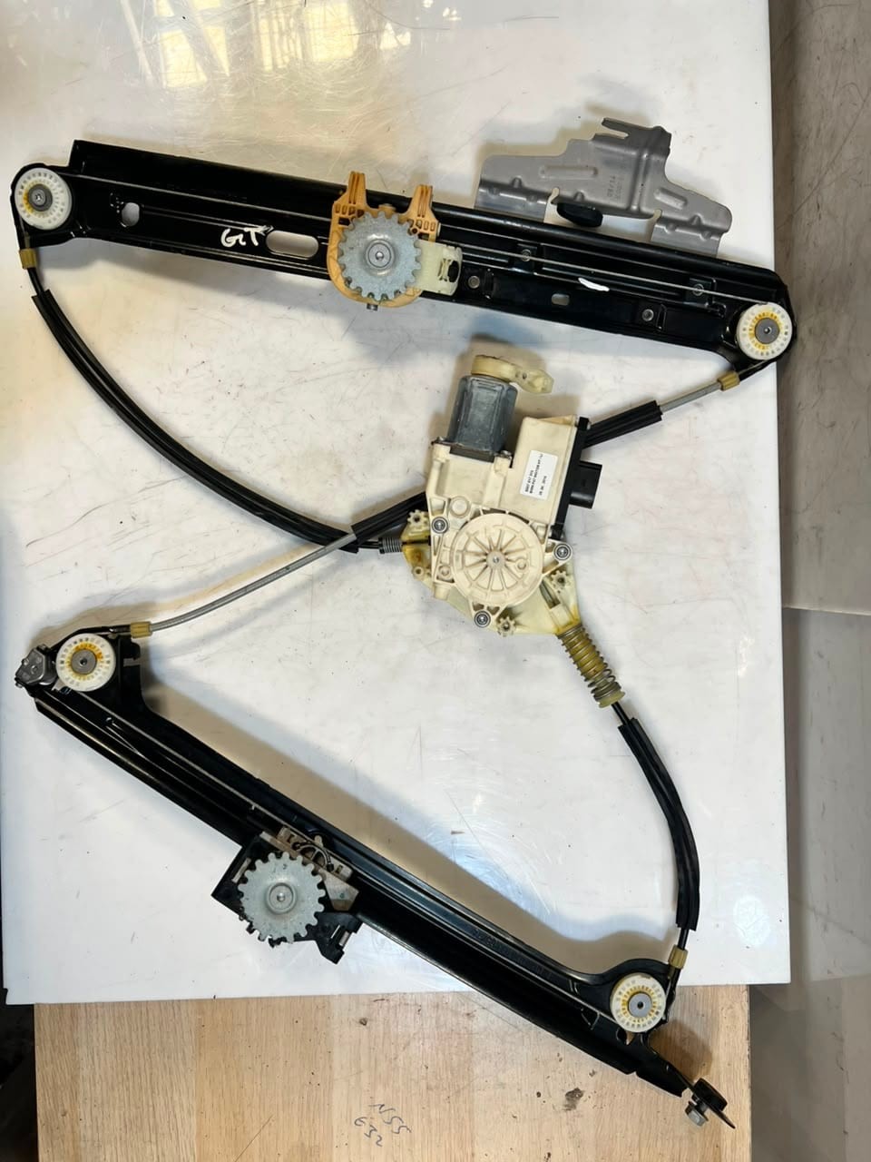 BMW 5' F07 Gran Turismo Rear Left Window Regulator with Motor 7197917 OEM