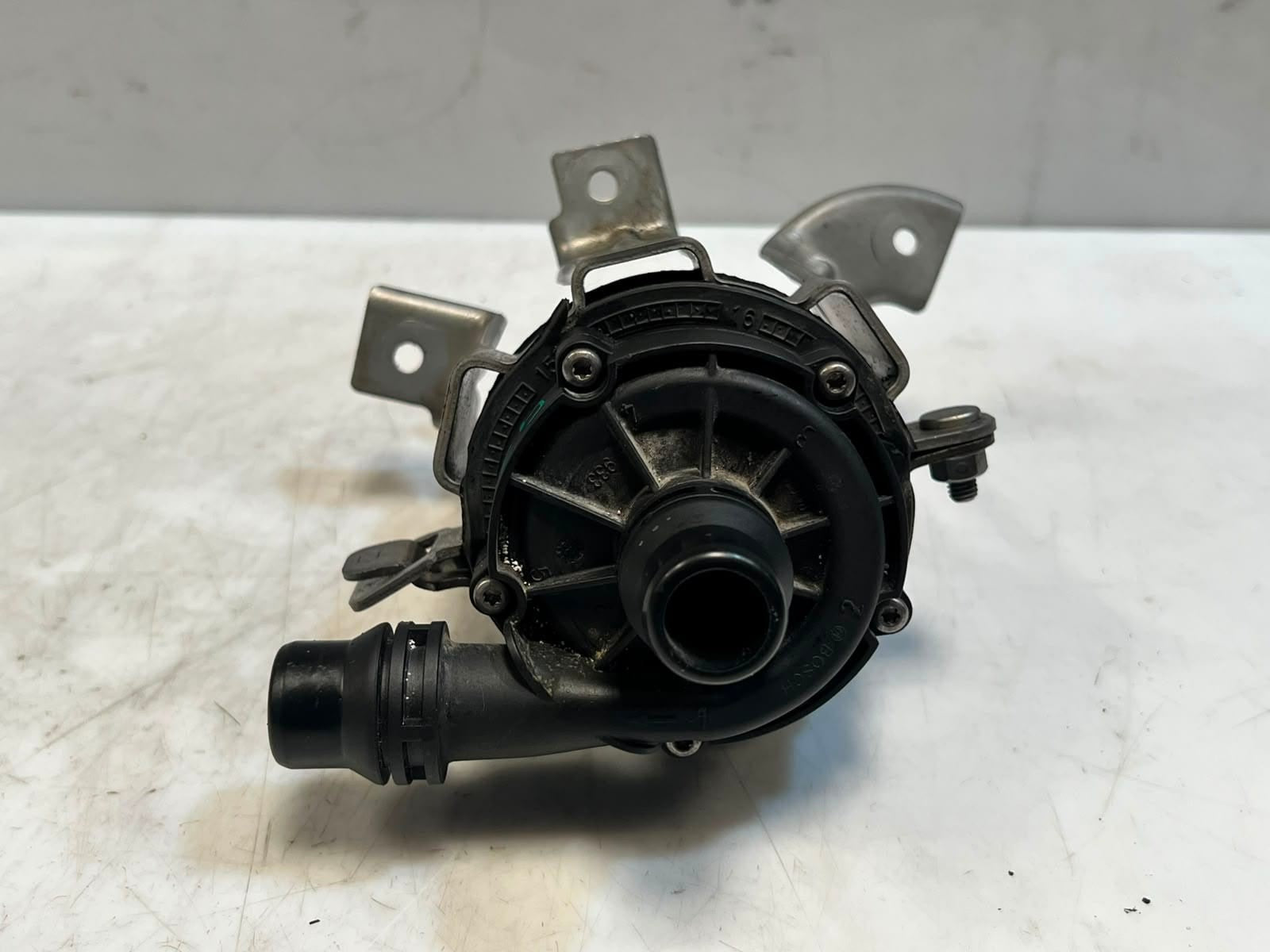 2019-2023 BMW 330i B58 G20 G21 X3 X4 X5 X7 Auxiliary Water Coolant Pump 8651288