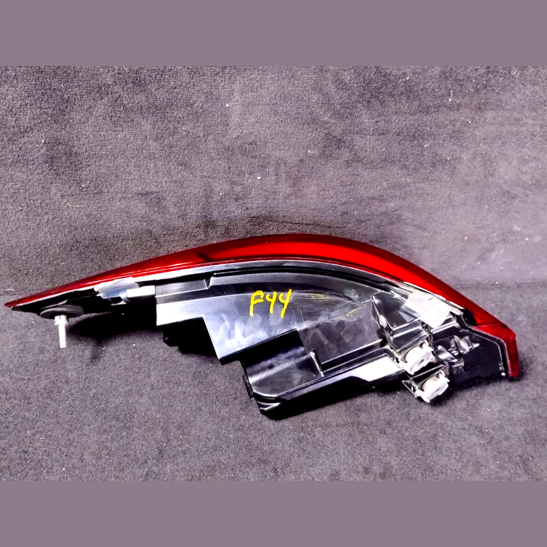 GENUINE BMW 2 SERIES F44 REAR RIGHT DRIVER SIDE OUTER LED TAIL LIGHT 7465466