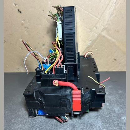 Mercedes W221 S-Class Front Fuse Relay Box SAM Control A221 5404650 A221 5401101