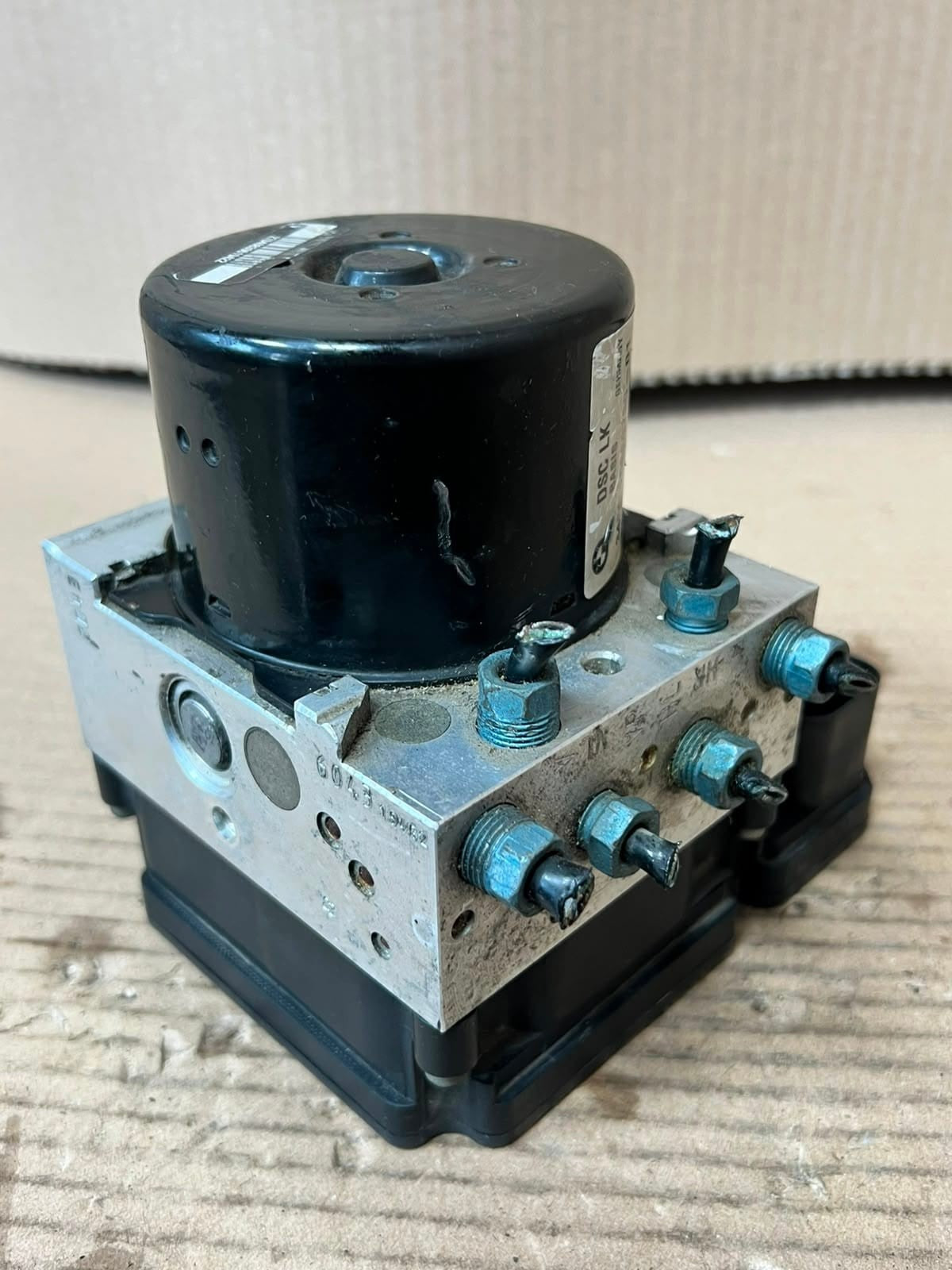 2012-2013 BMW 1' F30 F20 F21 320i ABS Hydraulic Block Control Pump 6860730 OEM